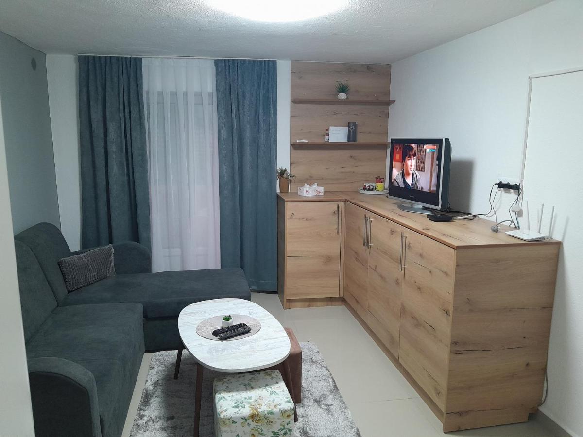 Apartmani Bet Gradacac 1 Maj Broj 24 Eksteriør billede
